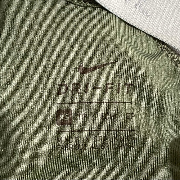 Nike Dri-Fit Sports Bra Size XS - Picture 2 of 6
